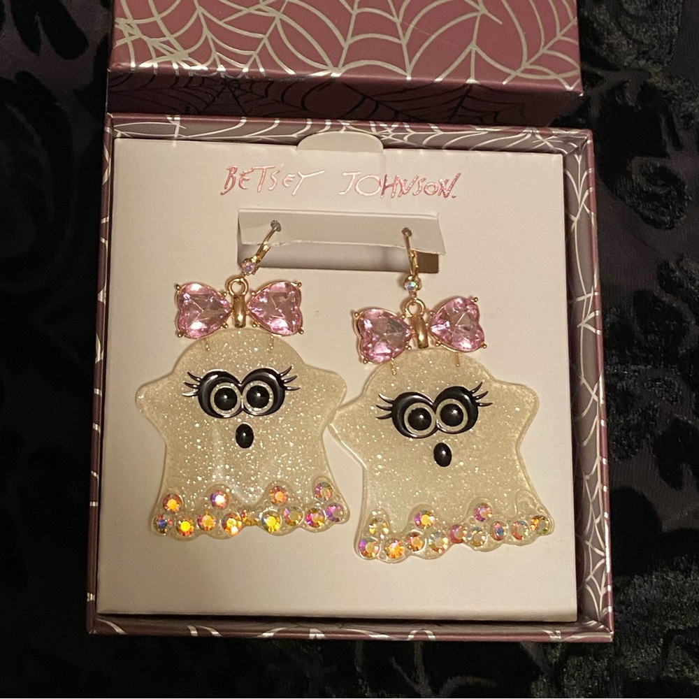 Betsey Johnson ghost earrings pink bow 🎀